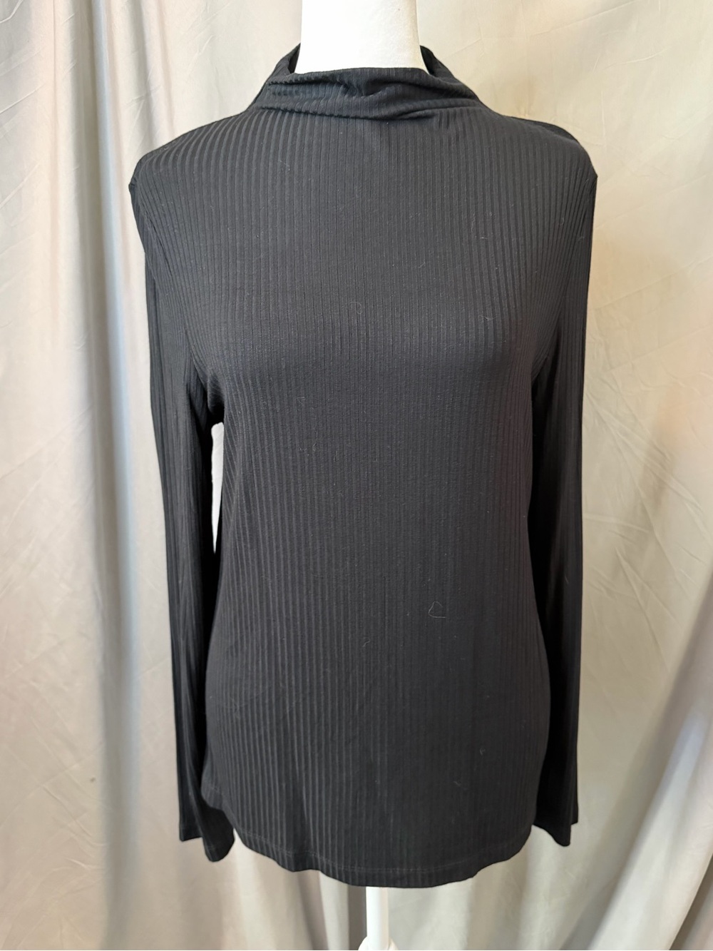 Rachel Zoe Black Ribbed Long Sleeve Mockneck Top, sz large